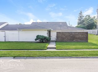 5927 Troy Villa Blvd, Dayton, OH 45424