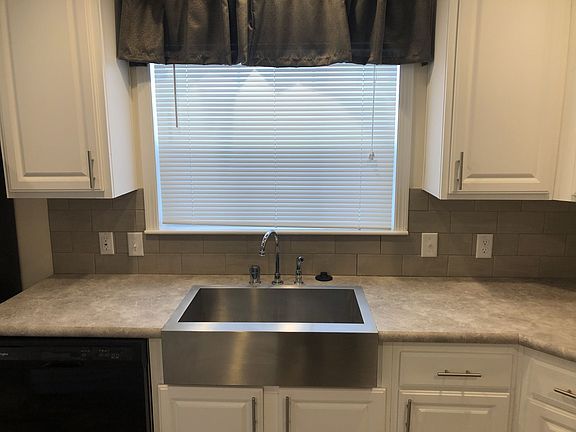 4th image of 1250 Paree St #1122