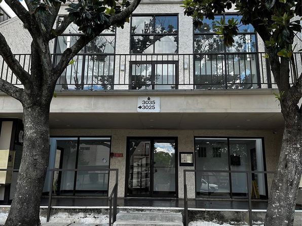 3025 Walnut Bend Ln APT 24, Houston, TX 77042