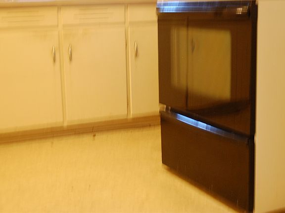 4th image of 244 Fannin St