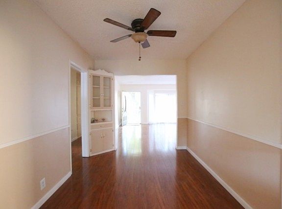 4th image of 1058 W 58th St