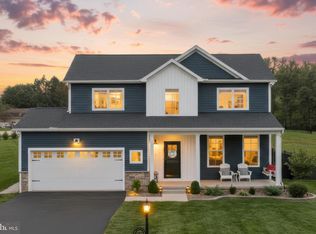 6 Lobell Rd, Abbottstown, PA 17301