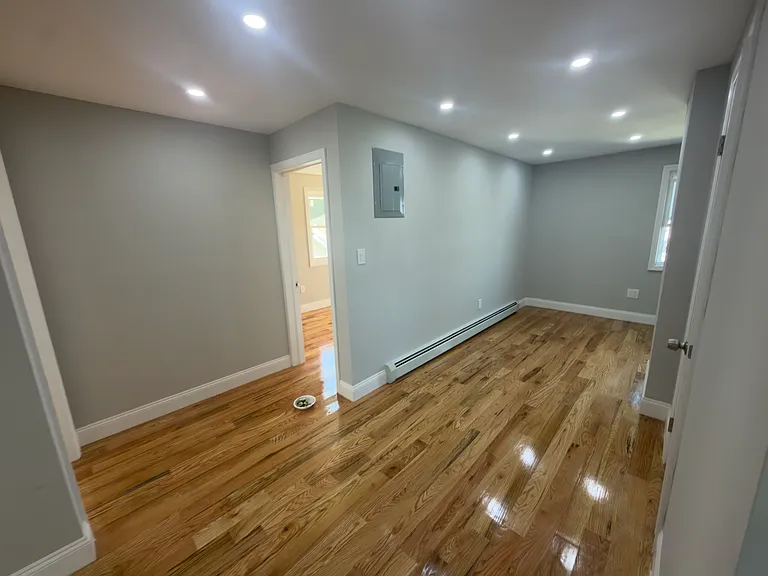 121-19 Merrill St #2 — Photo 3