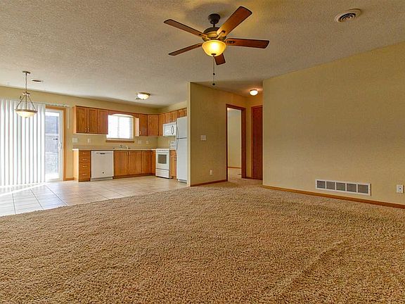 5th image of 3013 Brookville Dr