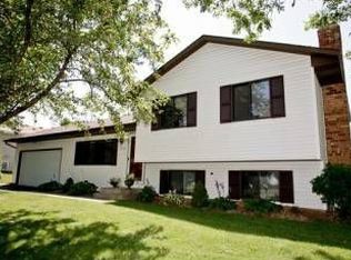 1835 Karis Way, Eagan, MN 55122