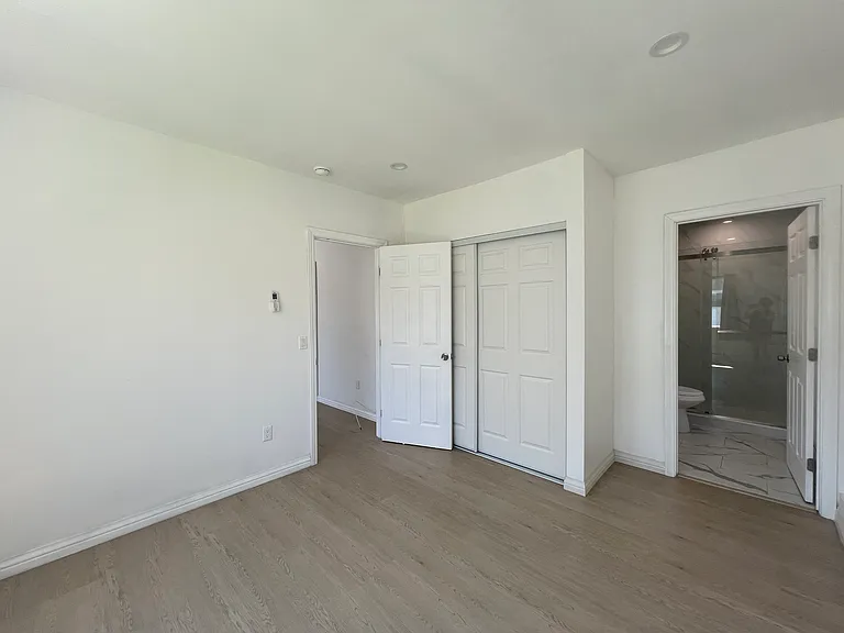527 N Soldano Ave #527 — Photo 16