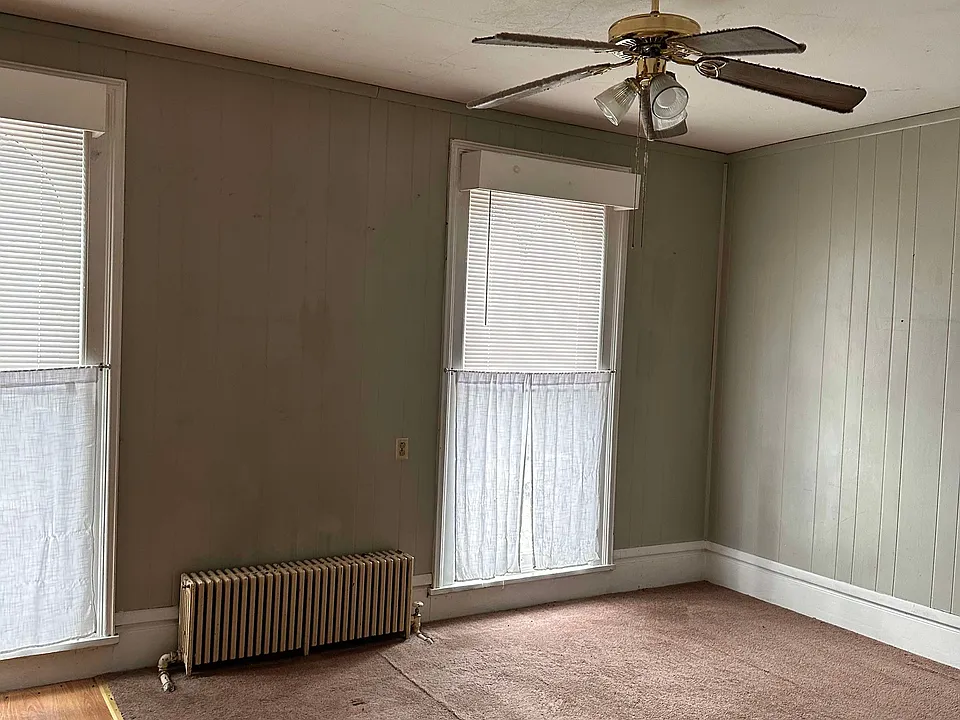 Large open kitchen & dining/living room space.