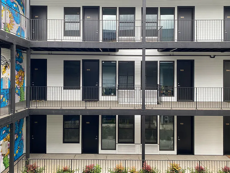 1407 SE Cora St #102 — Photo 11