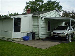 5th image of 406 Scott Ln