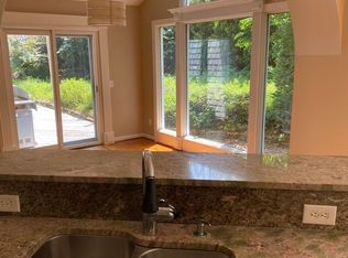 7012 Airlie Oaks Ln, Wilmington, NC 28403