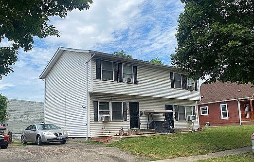 1st image of 1107-1109 Sidney St