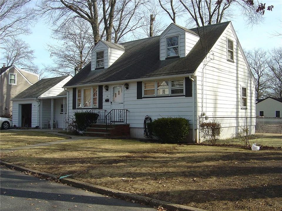 2nd image of 50 W Park Ave