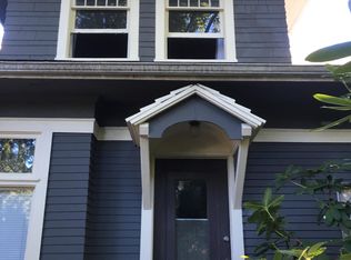 2203 N 40th St, Seattle, WA 98103