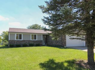 8237 Old Farm Rd, Indianapolis, IN 46256