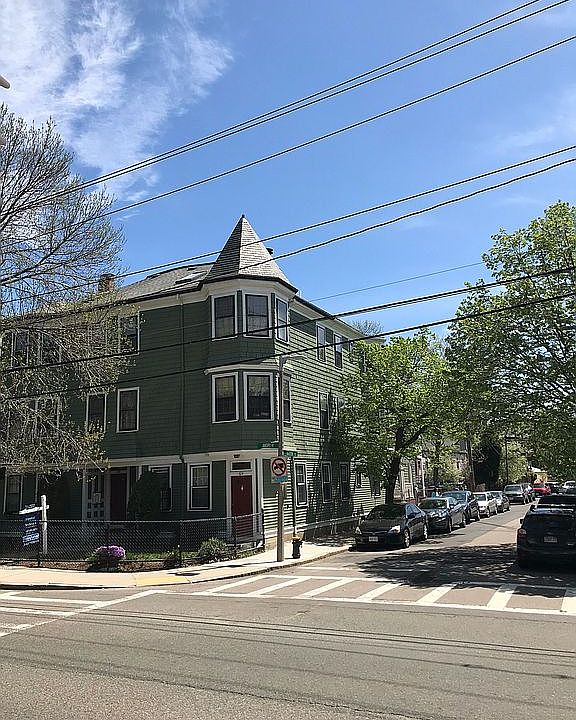 2nd image of 322 Amory St #3