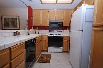 4th image of 28 Cherryton Ln