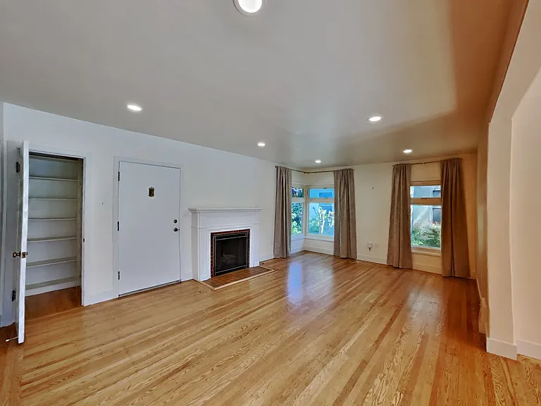 1866 Bidwell Way — Photo 8