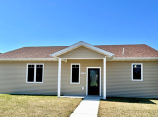 2018 Nelson Dr, Thief River Falls, MN 56701