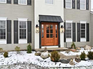 8283 Rachel Ln, North Ridgeville, OH 44039