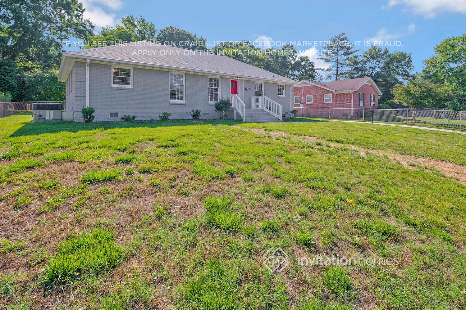 4213 Gladstone Ln Charlotte, NC 28205 — Photo 3