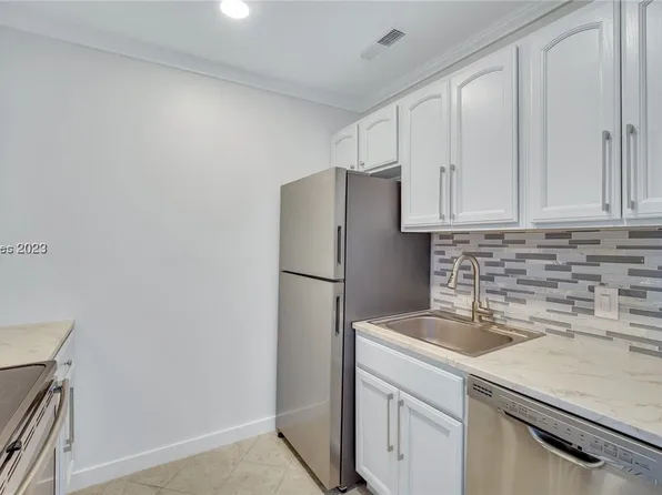 50 Marshland Rd APT 2, Hilton Head Island, SC 29926