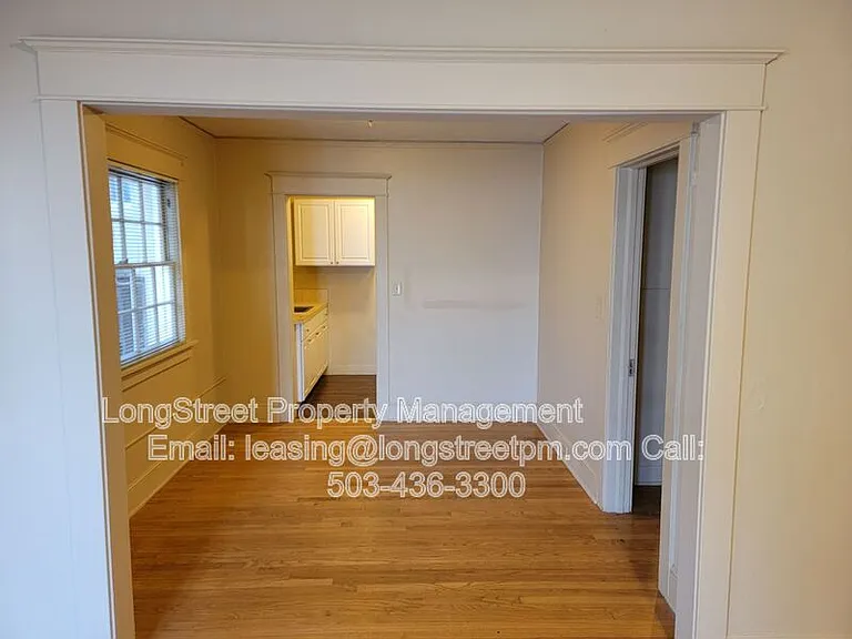 205 NW Kings Blvd #3 — Photo 5