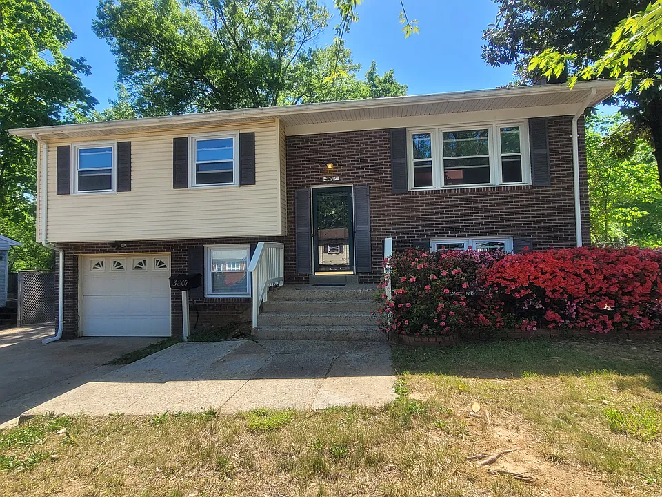 3807 Danbury Ct