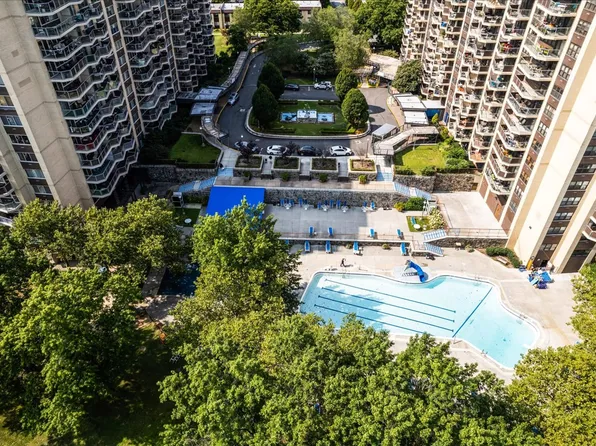 18-15 215th Street image 22 of 30