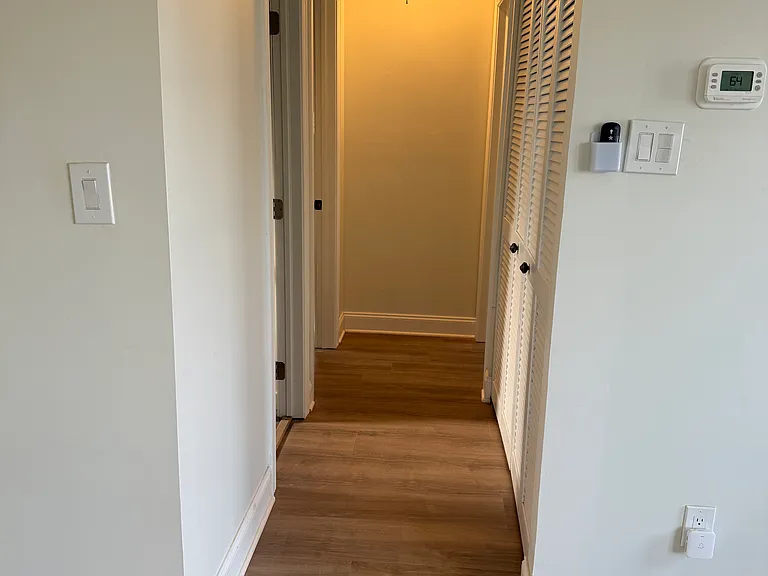 112 Oakdale Ave — Photo 2