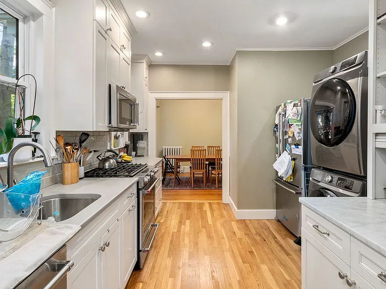 48 Francis St #2 — Photo 4