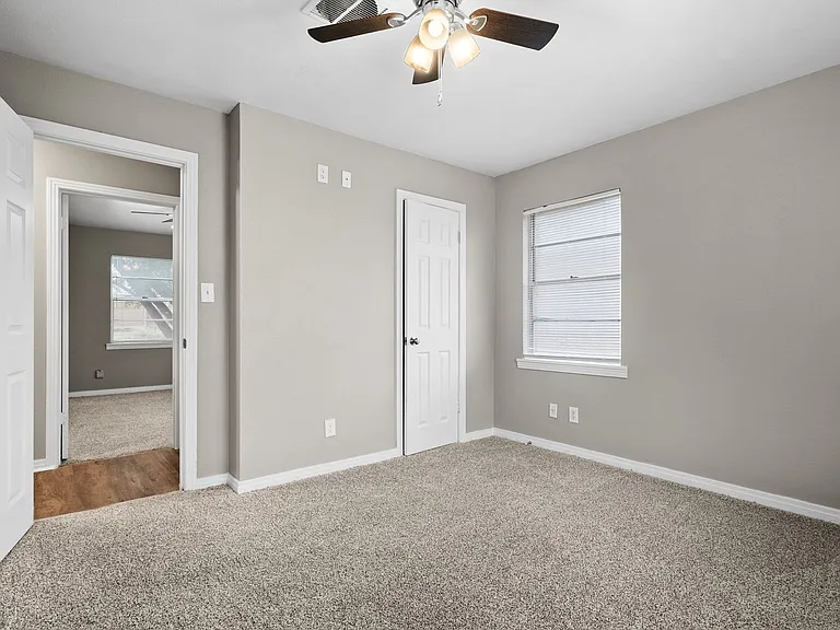 110 North Dr — Photo 12