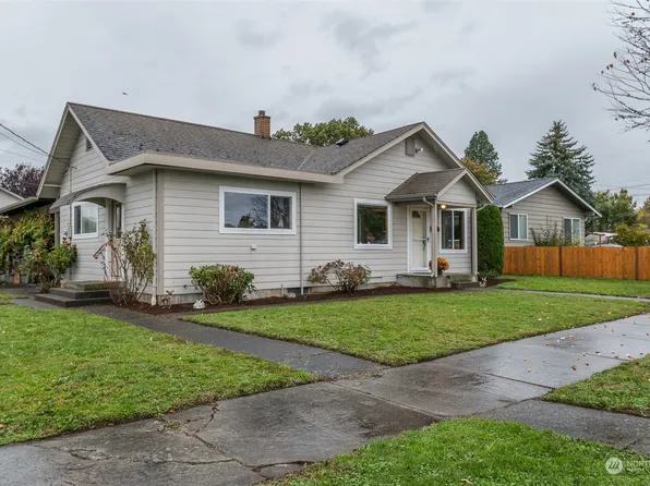 300 S 15th Street, Lynden, WA 98264