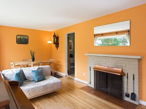 3rd image of 15243 6th Ave NE