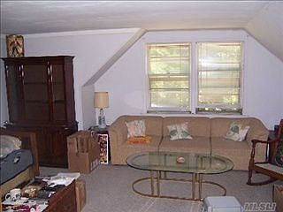 5th image of 224 S King St