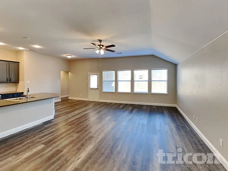 12608 Summerwood Dr — Photo 2