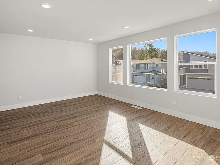 5412 Century Pl NE — Photo 21