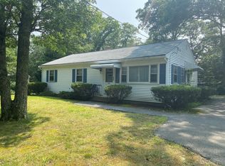 758 Carriage Shop Rd, East Falmouth, MA 02536