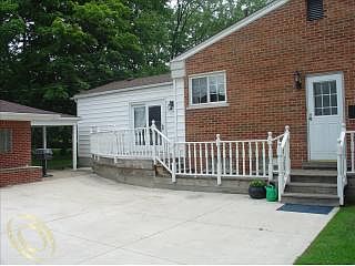 3rd image of 30604 Beechwood St