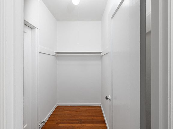 4th image of 517 36th Ave APT 101