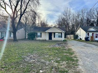 646 Stateline Rd, Oak Grove, KY 42262