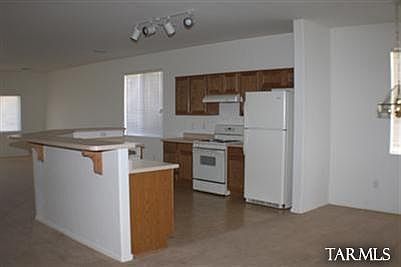4th image of 10640 S Lucius Dr