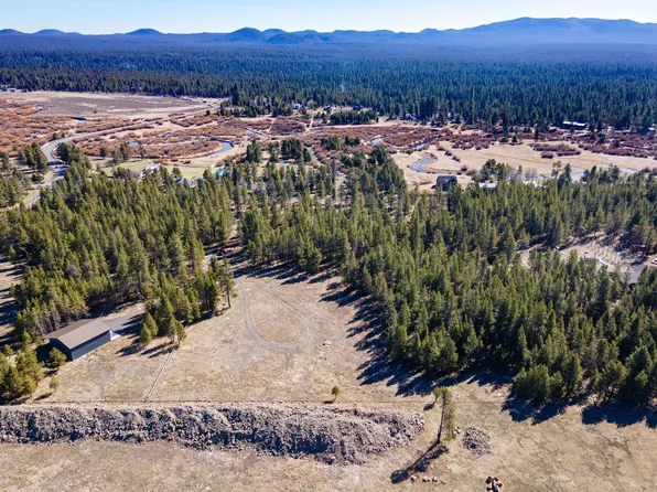 17415 Cedar Ct, Bend, OR 97707