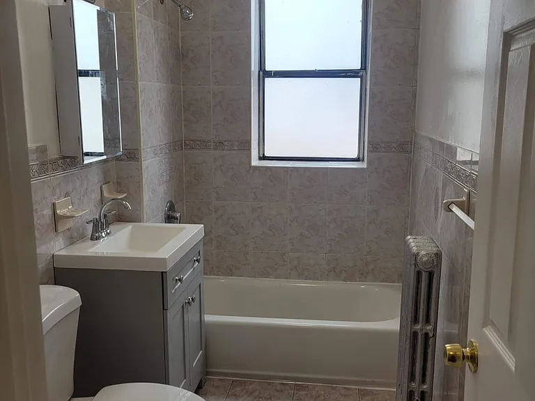 335 Osborne Ter #307 — Photo 11