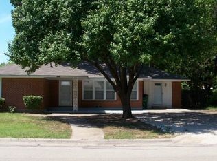 1217 Fair Ave, Gainesville, TX 76240