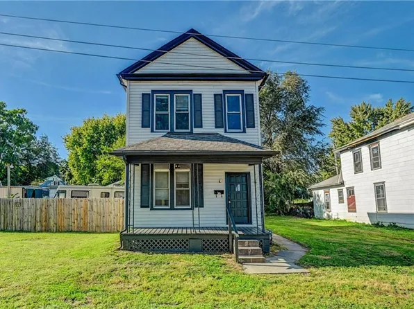 1526 Savannah Ave, Saint Joseph, MO 64505