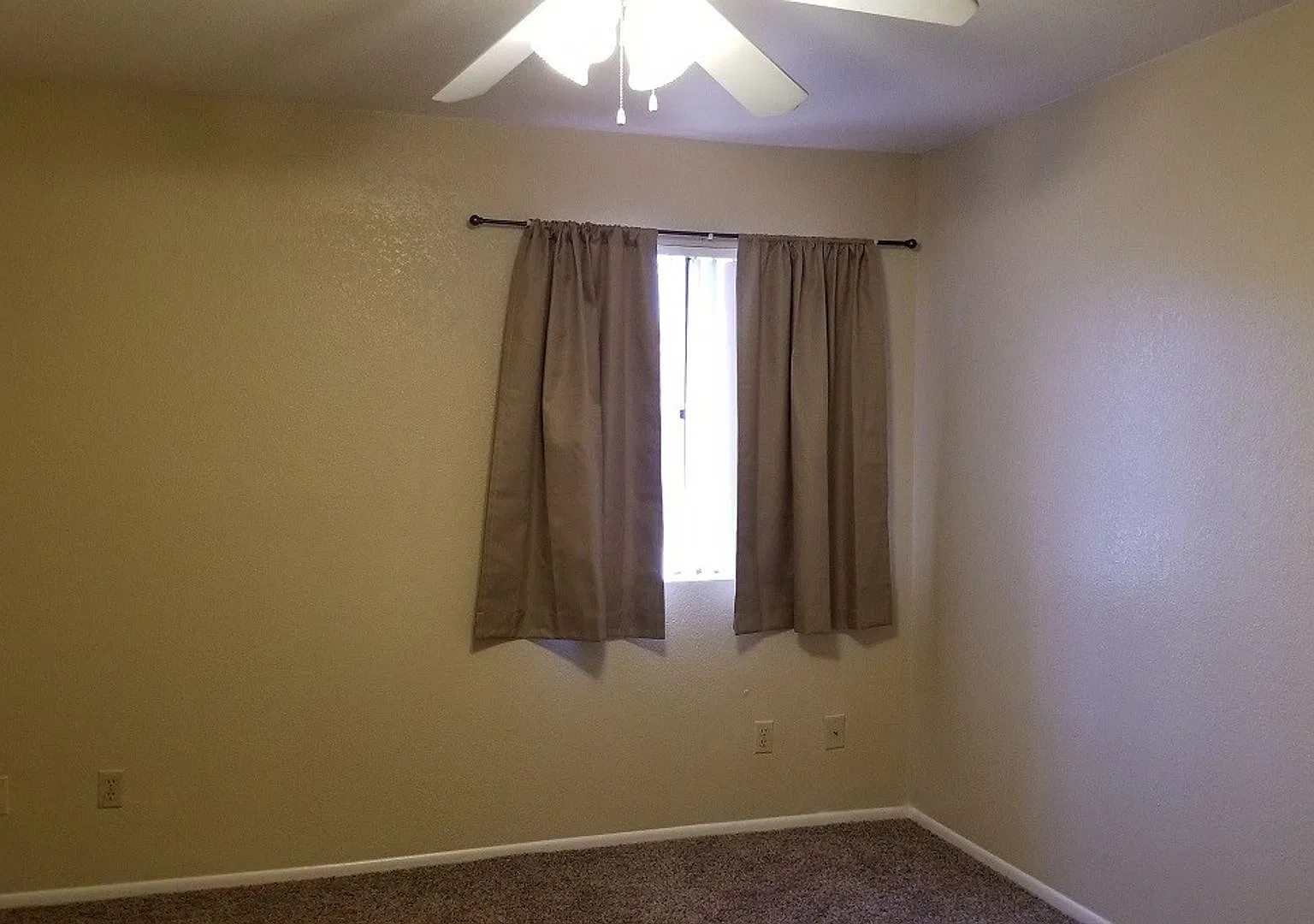 Close to ASU, downtown Tempe, Great 2 bedroom 2 bath available. — Photo 4