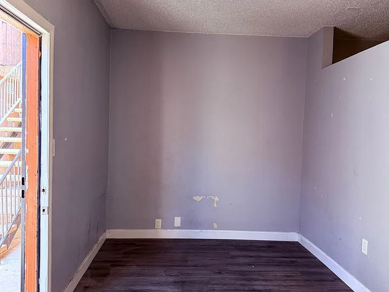 1033 Hoffman Ave — Photo 21