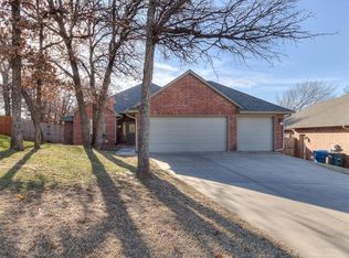 2528 Naples Way, Edmond, OK 73034