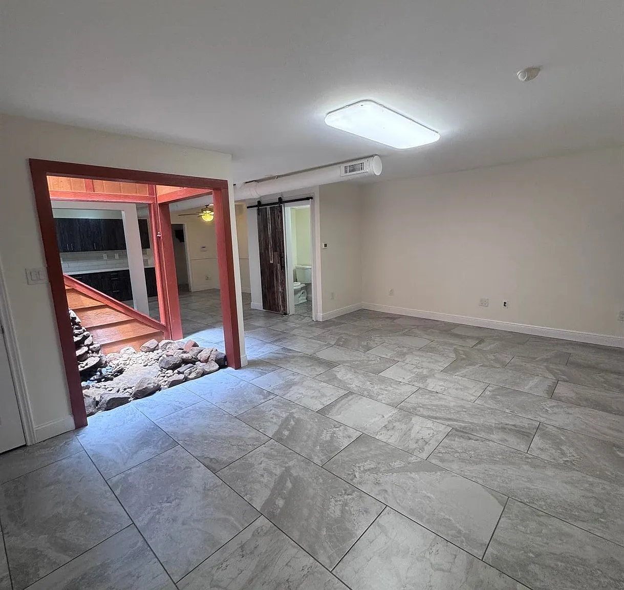 4512Dickso — Photo 3