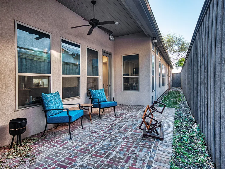 3708 Fairfax Ave — Photo 11